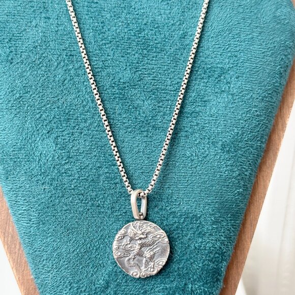 David Yurman Men's Sterling Silver Dragon Pendant Amulet With Box Chain 23"-24" - Picture 3 of 4
